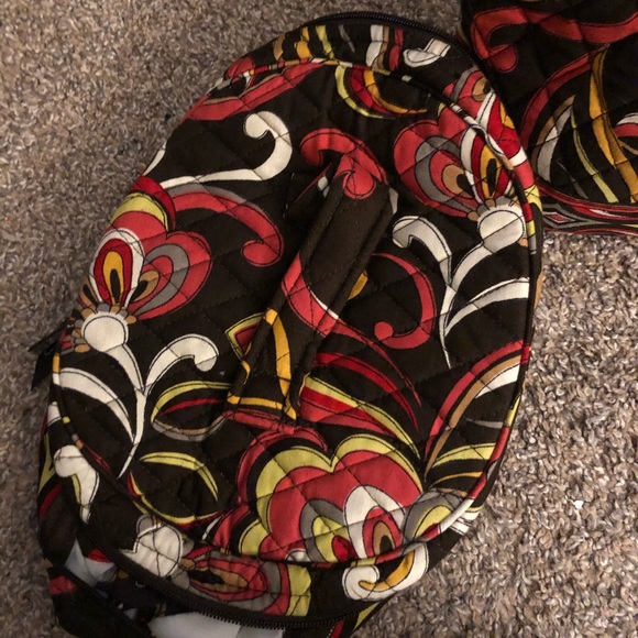 Vera Bradley Handbags - Two piece Vera Bradley bathroom travel bags